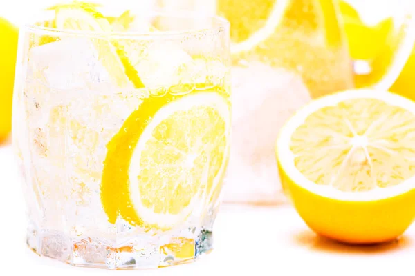 Fresh lemons — Stock Photo, Image