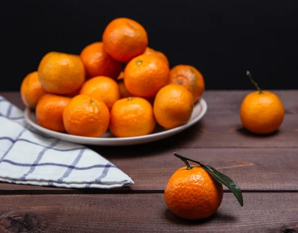 Brunch of tangerines — Stock Photo, Image