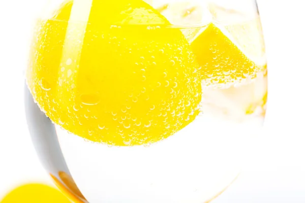 Lemon in glass — Stock Photo, Image