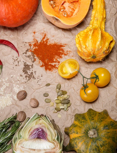 Vegetables and spices — Stock Photo, Image