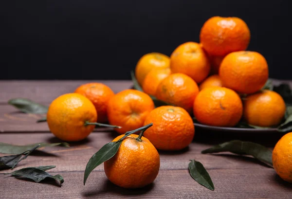 Brunch of tangerines — Stock Photo, Image