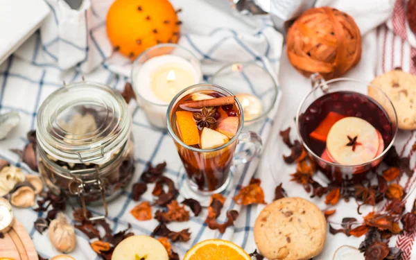 Hot drinks — Stock Photo, Image