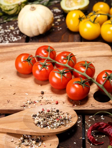 Produtos hortícolas e especiarias — Fotografia de Stock