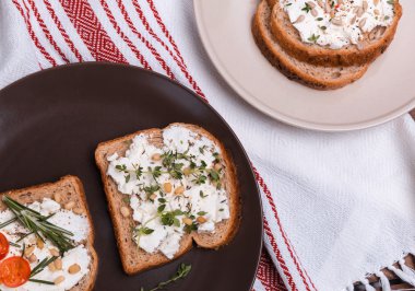 yumuşak peynir sandviç