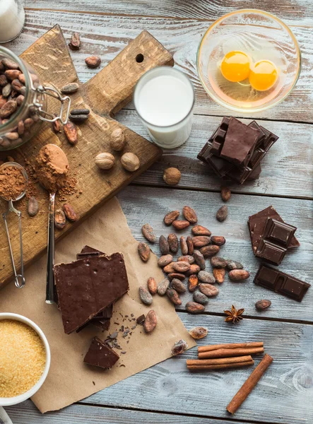 Ingredienti per la torta al cioccolato — Foto Stock