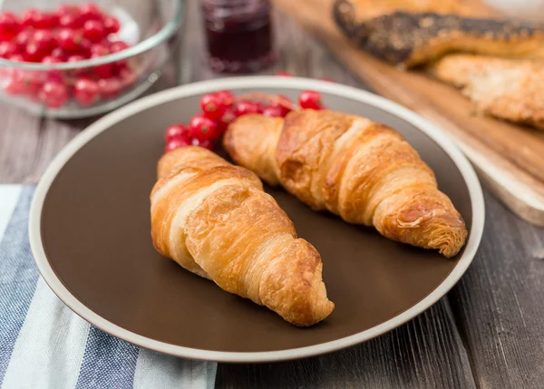 Das Frühstück - Croissants — Stockfoto