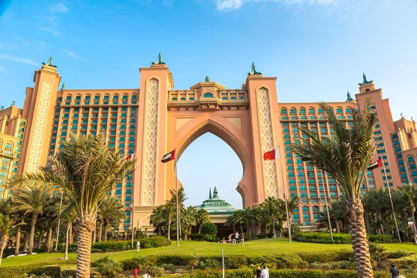 Atlantis, The Palm Hotel in Dubai, — Stock Photo, Image