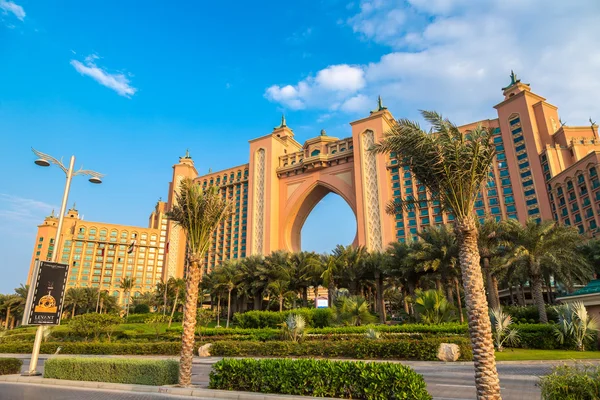 Atlantis, The Palm Hotel in Dubai, — Stock Photo, Image