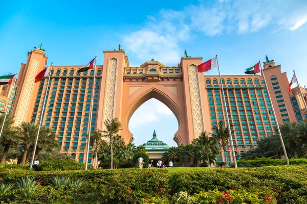 Atlantis, The Palm Hotel in Dubai, — Stock Photo, Image