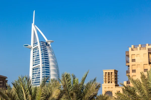 Burj Al arab hotel en Madinat Jumeirah — Stockfoto