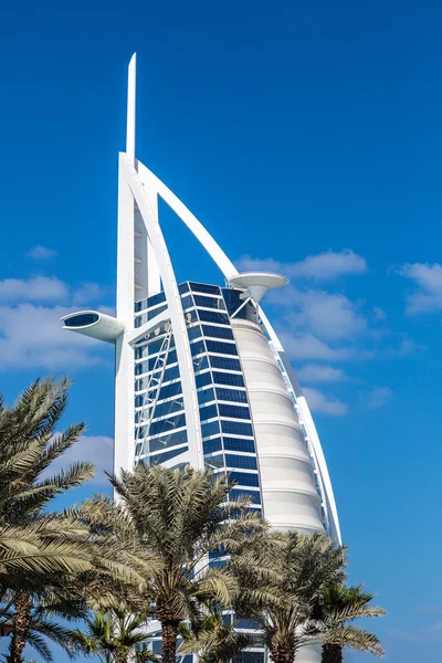 Burj Al arab hotel and Madinat Jumeirah — Stock Photo, Image