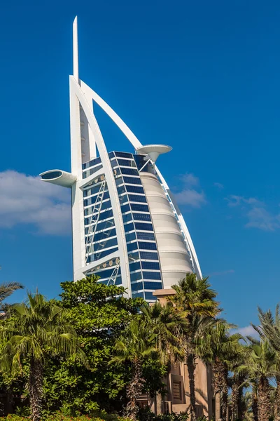 Burj Al arab hotel and Madinat Jumeirah — Stock Photo, Image