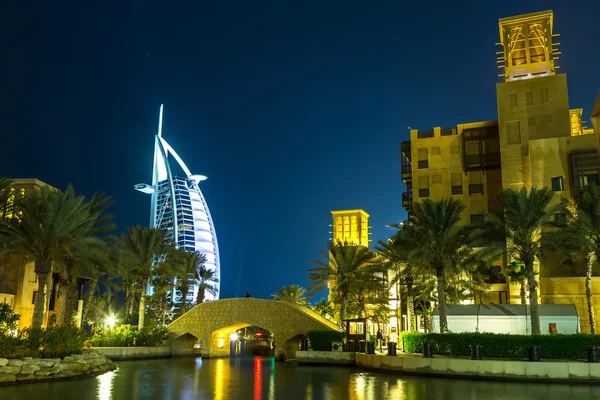 Burj Al arab hotel en Madinat Jumeirah — Stockfoto