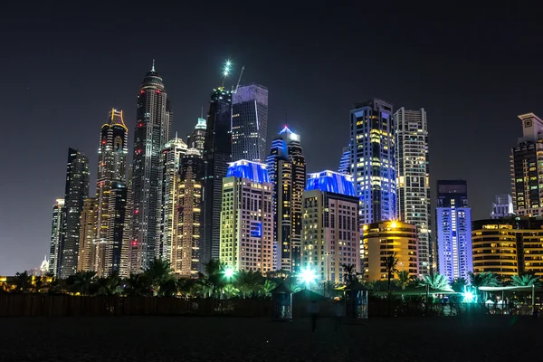 Dubai marina na noite de verão — Fotografia de Stock
