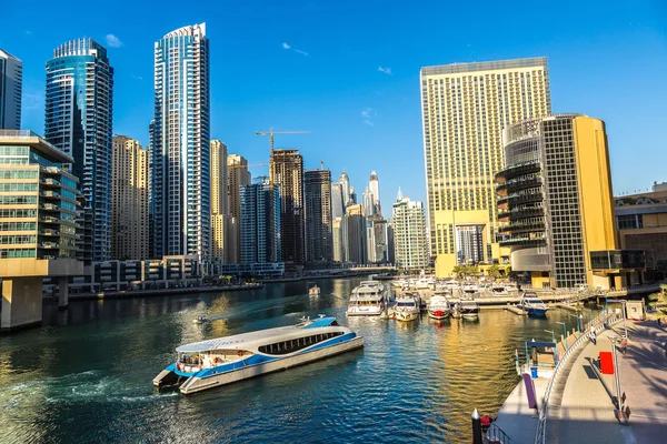 Tall buildings of Dubai Marina — Stock Photo, Image
