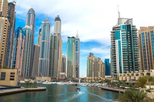 Tall buildings of Dubai Marina — Stock Photo, Image