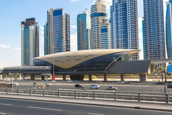 Stacja metra w Dubaju — Zdjęcie stockowe