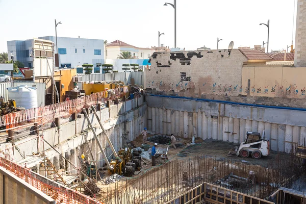 Werknemers in de bouw in Dubai — Stockfoto