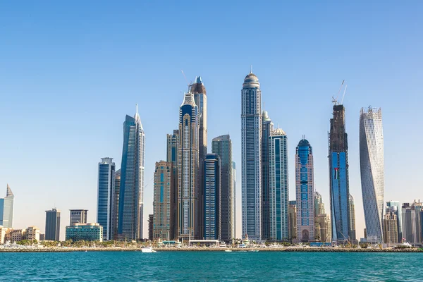 Skyline des Jachthafens von Dubai — Stockfoto