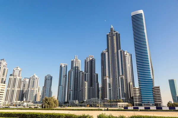 在迪拜城的摩天大楼 — 图库照片