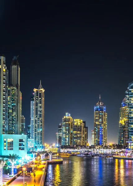 Panorama van Dubai marina — Stockfoto