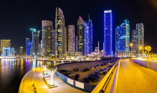 Kilátás nyílik a Dubai marina — Stock Fotó