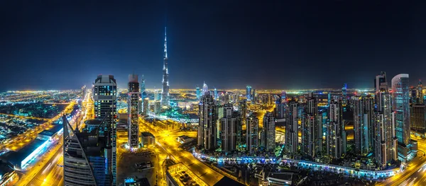 Panoramy Dubaju w nocy — Zdjęcie stockowe