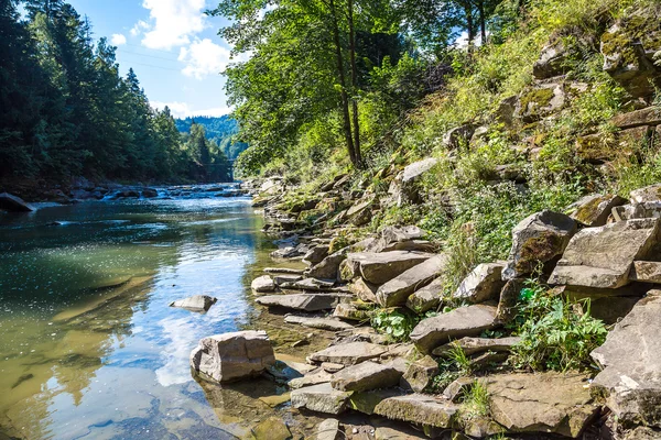 Río Montaña Prut Cascadas Yaremche Cárpatos Ucrania — Foto de Stock