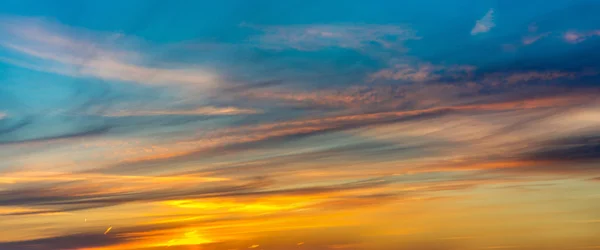 Panorama Sonnenaufgang und Sonnenuntergang — Stockfoto