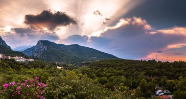 Yunanistan'daki Olimpos Dağı