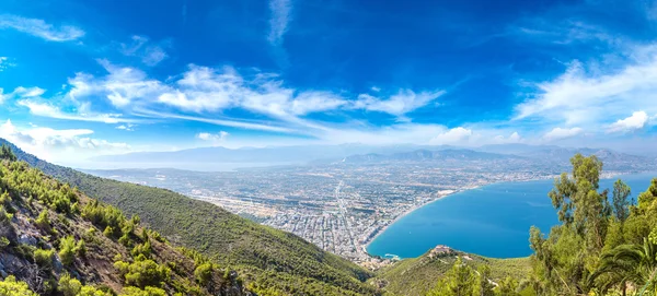Panoramiczny widok Loutráki, Grecja — Zdjęcie stockowe