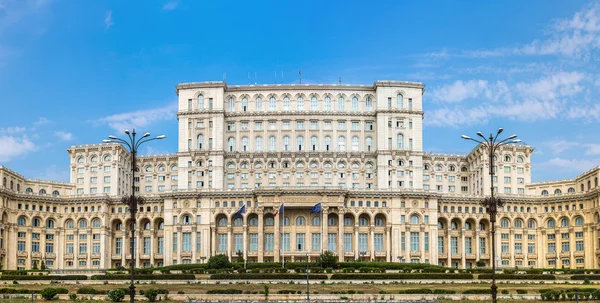 Parlamento en Bucarest, Rumania — Foto de Stock