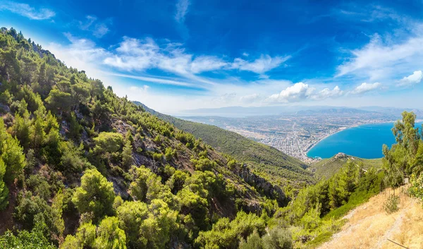 Vue panoramique de Loutraki, Grèce — Photo