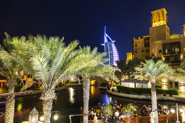 Burj Al Arab et Madinat Jumeirah — Photo