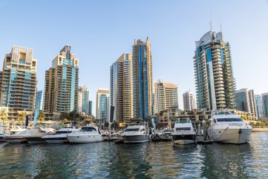 Dubai Yat Limanı yaz gün