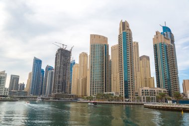 Dubai Yat Limanı yaz gün