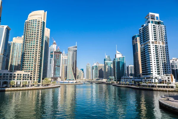 Bir yaz günü Dubai Marina — Stok fotoğraf