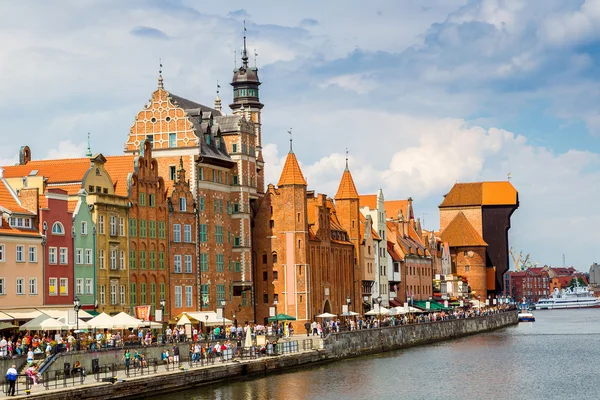 Motlawa floden i hamnen i Gdansk — Stockfoto