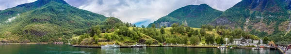 Casco antiguo muelle de Bryggen en Bergen — Foto de Stock