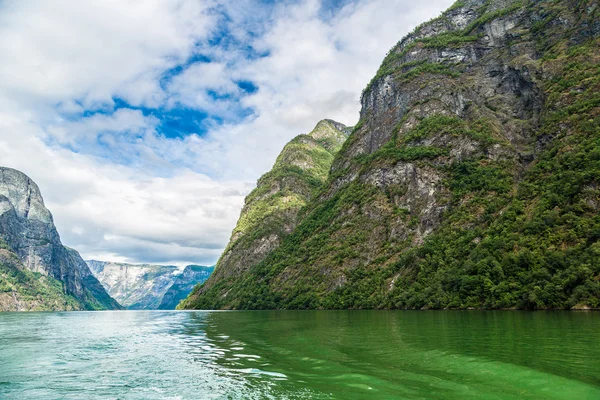 Pohled do sognefjord v Norsku. — Stock fotografie