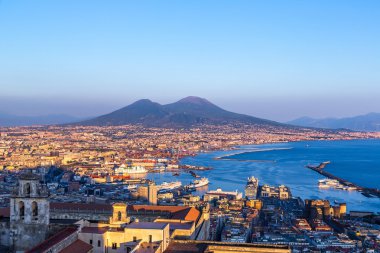 Napoli ve İtalya Vezüv Yanardağı