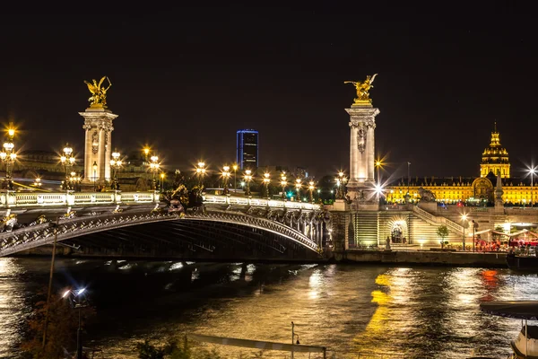 Puente del Alexandre III en París — Foto de Stock