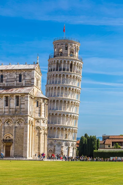 Torre inclinada e catedral de Pisa — Fotografia de Stock