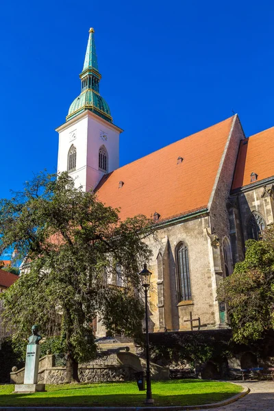 St. Martin's Cathedral in Bratislava — Stock Photo, Image