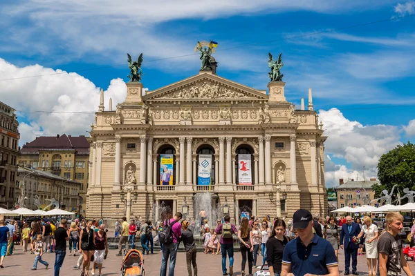 Academic Opera and Ballet Theatre in Lviv — Stock Photo, Image