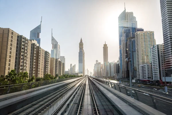 Tren de metro de Dubai —  Fotos de Stock