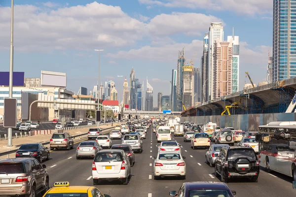Trafik sıkışıklığı Dubai — Stok fotoğraf