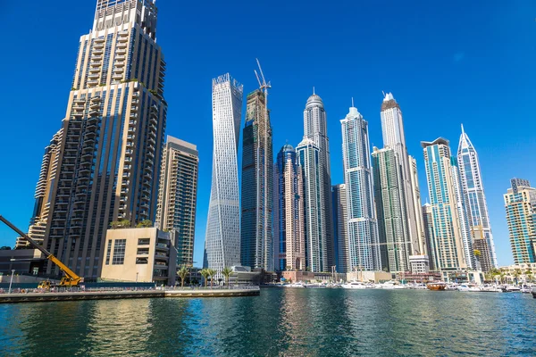 Dubai Marina pada hari itu — Stok Foto