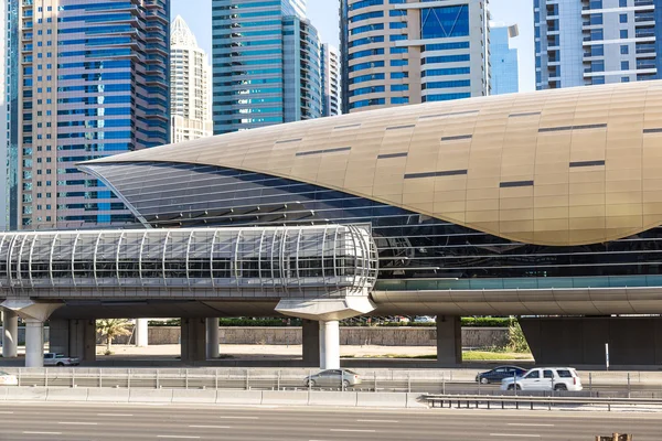 Dubai metro istasyonu 