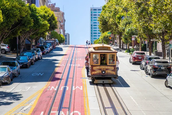 サンフランシスコ アメリカ 2020年3月29日 米国カリフォルニア州サンフランシスコのケーブルカー — ストック写真